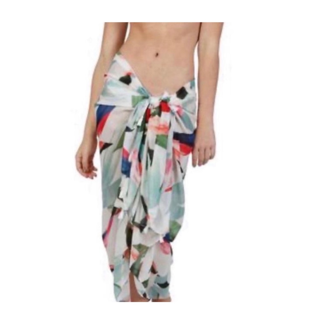 Pool To Party: Paradise Pareo Cover-Up/Sarong